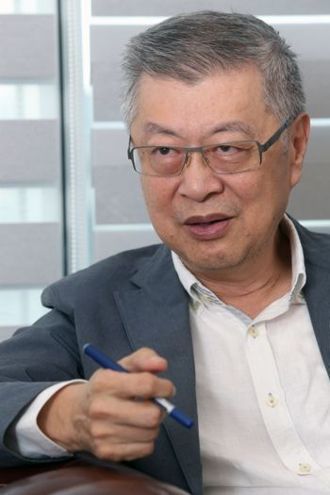 行政院前院長、財團法人新世代金融基金會董事長陳冲建議，立財團法人法，建立治理觀念，才能解決醫療財團法人問題。 聯合報系資料照／記者胡經周攝影